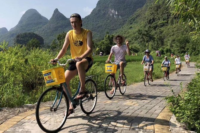 Li River Bamboo Boat Cruise & Yangshuo Village Private Day Tour - Cruise Experience