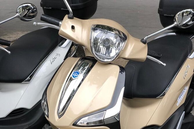 Liberty Scooter Rental Piaggio 50CC (4t) Paris - Meeting and Pickup