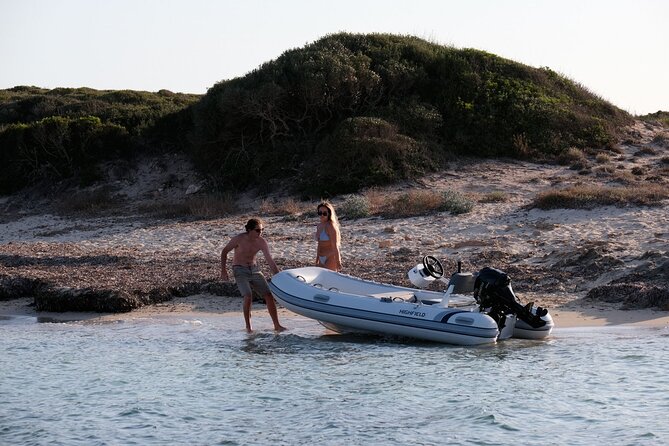 License Free. Fast Boat. Explore Top Beaches; Es Trenc & Es Carbó - Boat Features and Capabilities