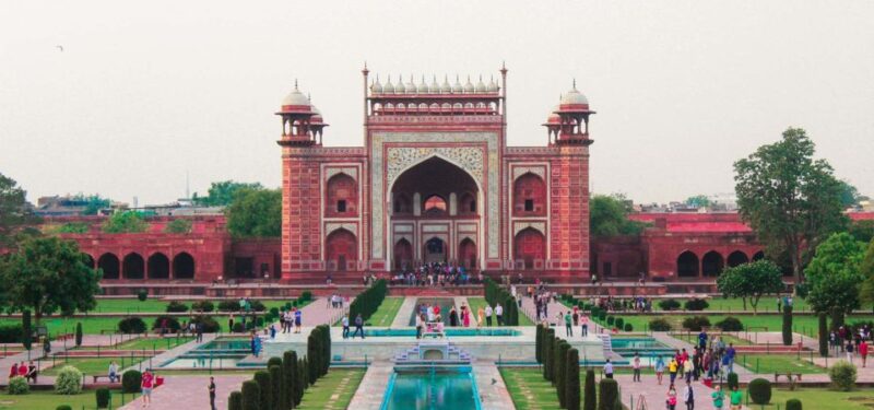 License Tour Guide in Agra- Taj Mahal - Booking Details