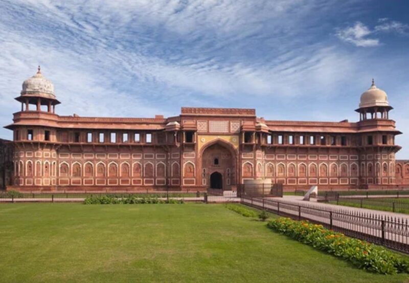 License Tour Guide in Agra- Taj Mahal - Frequently Asked Questions