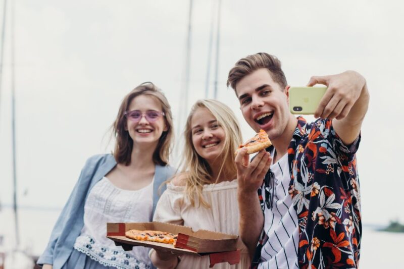 Liège: Bachelorette Party Outdoor Smartphone Game - Highlights of the Game Experience