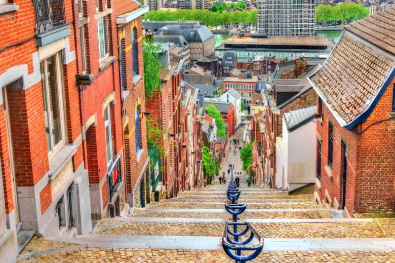Liege: Self-Guided Highlights Scavenger Hunt & Walking Tour - Key Points