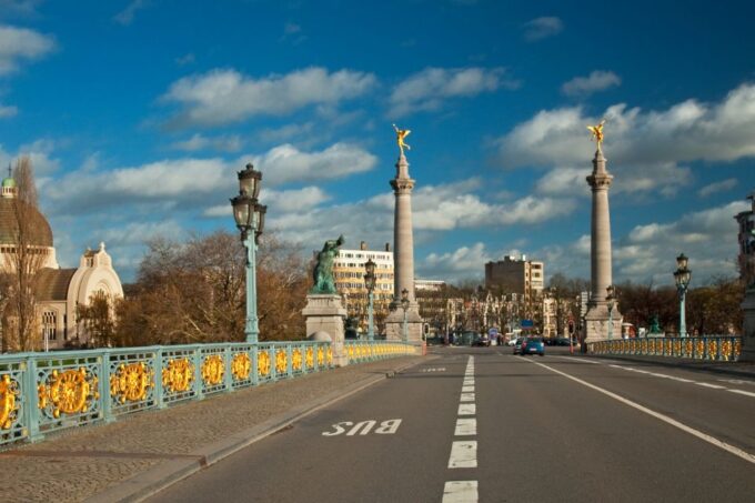 Liege: Self-Guided Highlights Scavenger Hunt & Walking Tour - Social Distancing