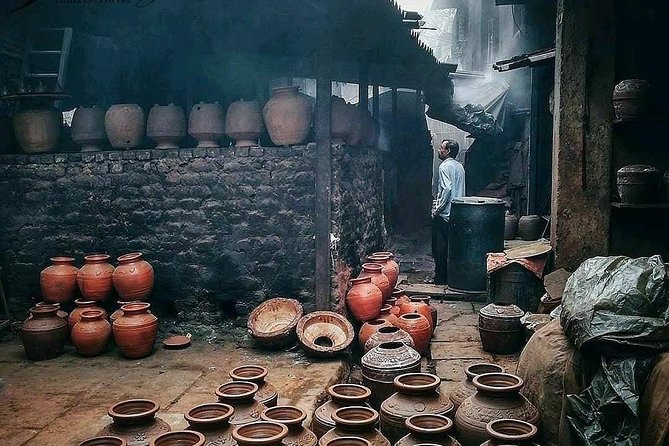 Life In Dharavi: A Guided Tour Of Dharavi Slum - Engaging With Local Residents