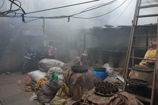 Life In Dharavi: A Guided Tour Of Dharavi Slum - Accessibility and Family-Friendly