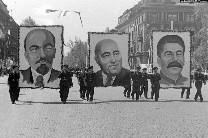 Life Under Communism With House of Terror or Statue Park Opt. - Meeting and Pickup