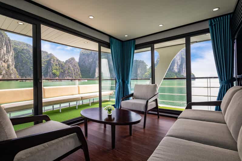 Light Cruise Halong Day Cruise With Small Group on Boat - Cruise Experience