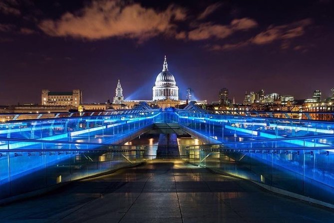 Light Up London: Private 2-Hour Night Tour in a Black Cab - Knowledgeable Driver-Guided Commentary