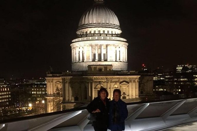 Light Up London: Private 2-Hour Night Tour in a Black Cab - Exceptional Tour Guides