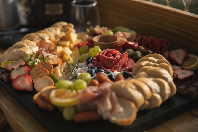 Lighthouse Sunrise Breakfast Experience - Tour Details