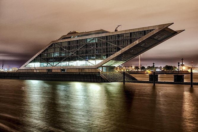Lights Tour Through the Port of Hamburg and to the Historic Warehouse District - Customer Experiences and Feedback