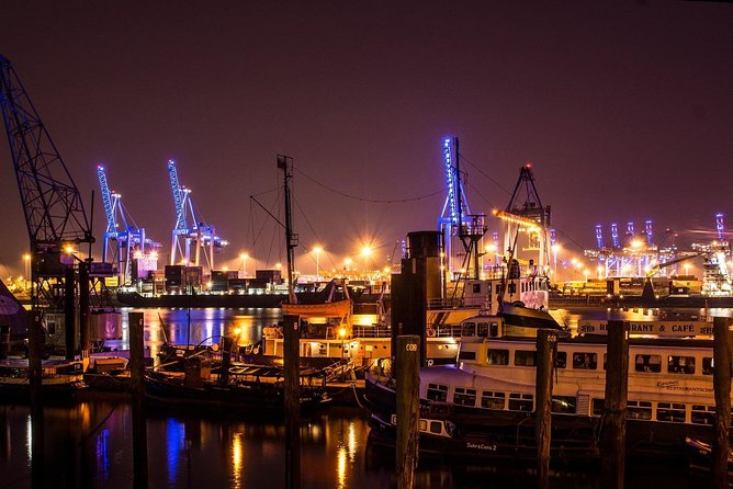 Lights Tour Through the Port of Hamburg and to the Historic Warehouse District - Exploring the Illuminated Speicherstadt