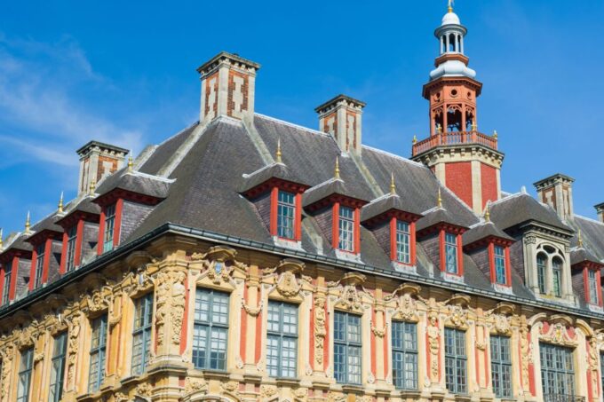 Lille: City Exploration Game and Tour - Navigating the City at Your Own Pace
