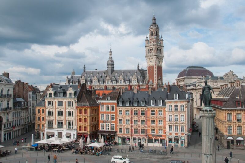 Lille: City Highlights Scavenger Hunt and Walking Tour - Experience