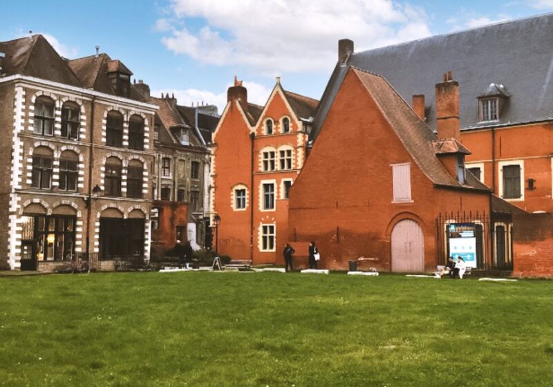 Lille: Scavenger Hunt and Self-Guided City Highlights Tour - Tour Details