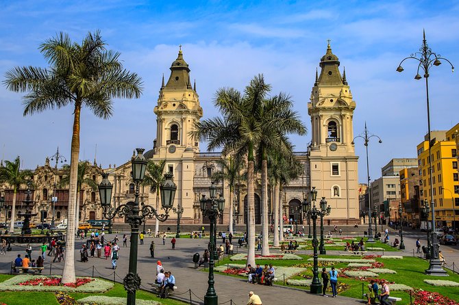 Lima Airport Transfers: Lima City to Jorge Chavez Airport LIM in Standard Van - Accessibility and Infant Seats