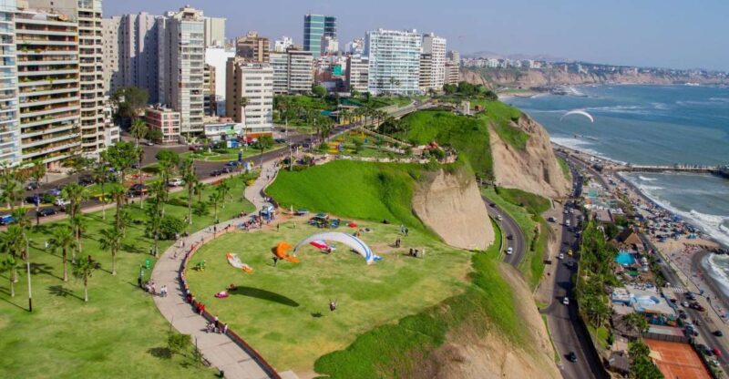 Lima: Barranco & Miraflores, Gastronomic Experience & Lunch - Itinerary and Experience