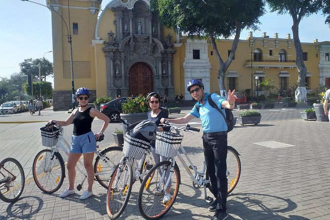 Lima Bike and 5 Step Food Tasting Experience - Key Points