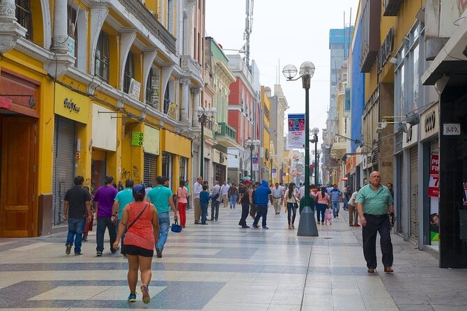 Lima Bike Tour From Miraflores (4 Hrs) - Exploring Lima by Bike