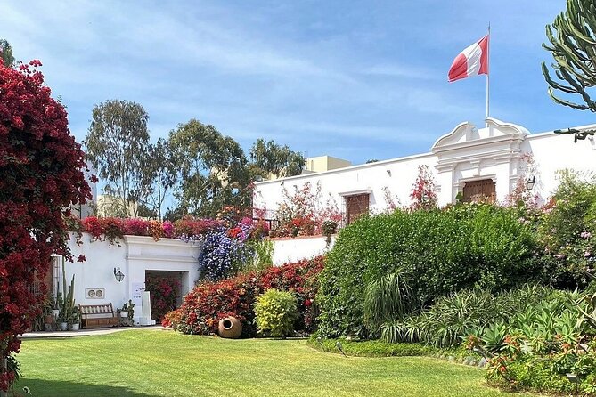 Lima City Walking Tour + Local Lunch + Larco Museum Tour - Experiencing Local Culture