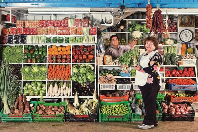 Lima Classic: Local Market, Cordano Tavern and Cathedral - Cordano Tavern Experience