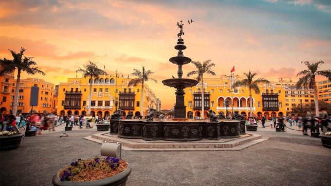 Lima Colonial and Modern Circuit - Explore Limas Top Places - Discovering Modern Lima