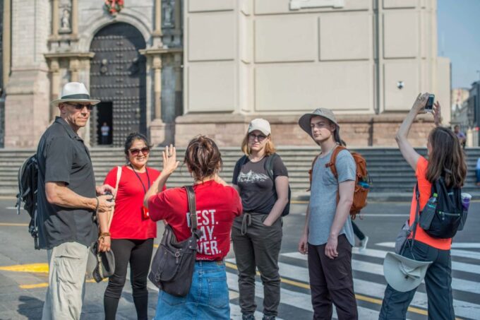 Lima Discovery Walking Tour With a Local - Colonial Sites and Local Markets