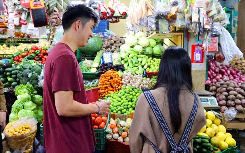 Lima: Food History & Local Markets (Food Tour) - Vineyard Experience