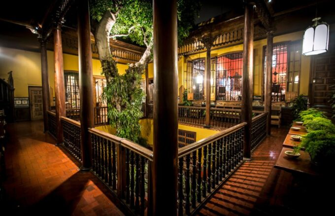 Lima: Historic Mansions Aliaga, Fernandini With Pisco Sour - Pickup Locations