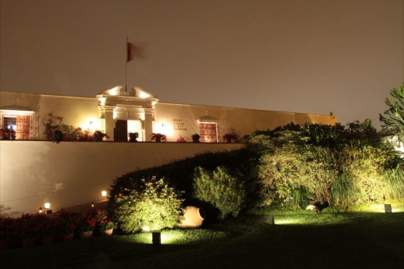 Lima: Huaca Ruins and Larco Museum at Night With Dinner - Pickup and Sites Visited