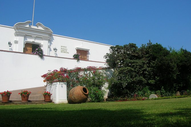 Lima in a Day: City Sightseeing Tour, Larco Museum and Magic Water Circuit - Cathedral of Lima