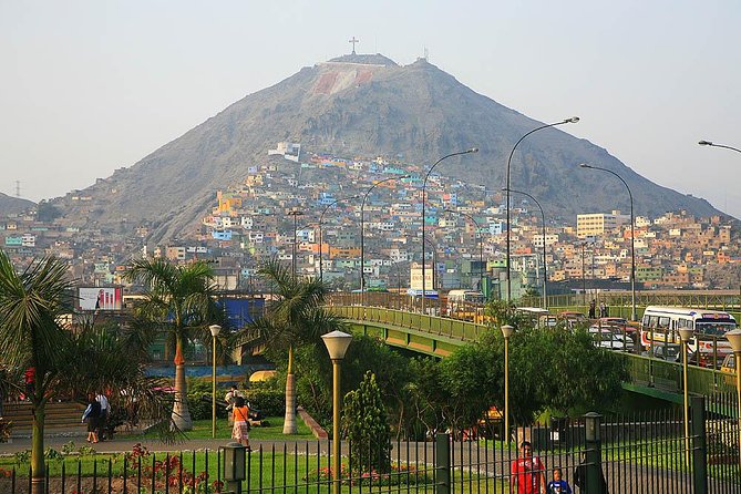 Lima: Local Market + Highlights City Tour + Catacombs - Explore the Plaza De Armas