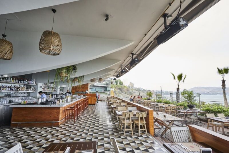Lima: Lunch Menu at Mangos Restaurant, Larcomar - Peruvian and International Dishes