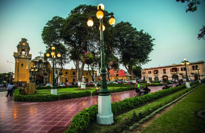 Lima: Modern Lima City Tour and Pedro De Osma Museum - Exploring Lima