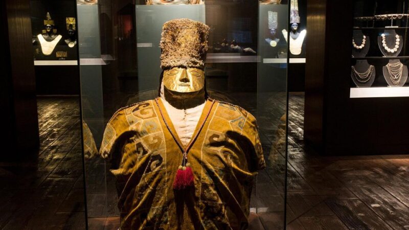 Lima: Morning Visit to Larco Museum - Pickup and Drop-off