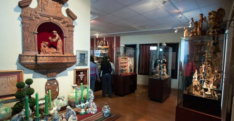 Lima: San Francisco Church & Casa Luna Museum Private Tour - Inclusions