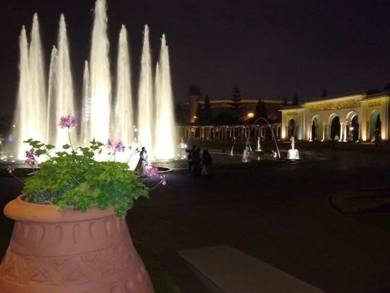 Lima: Water Magic Circuit, Downtown and Catacombs Night Tour - Itinerary Highlights