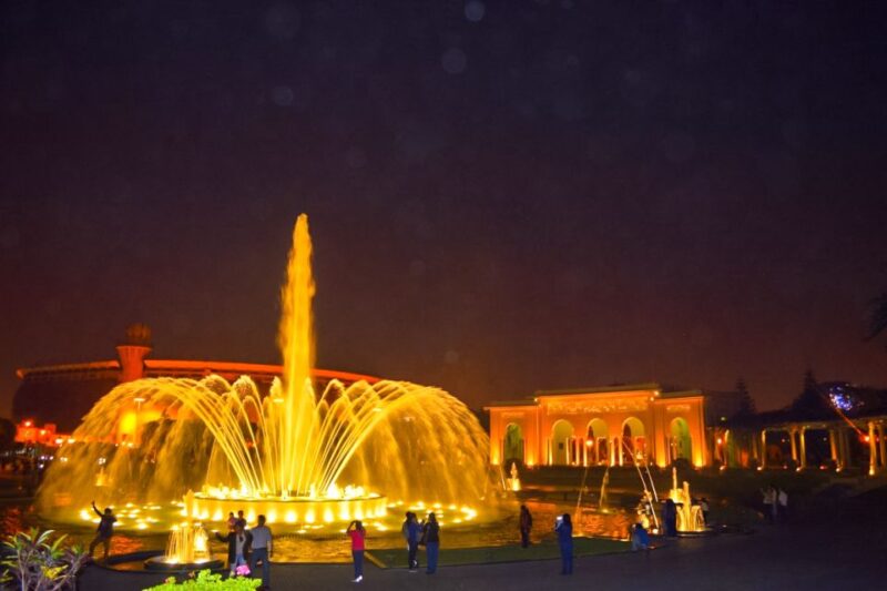 Lima: Water Magic Circuit, Downtown and Catacombs Night Tour - Important Information