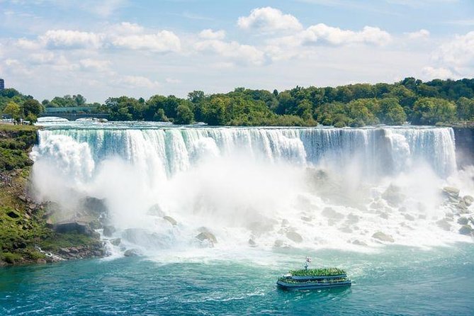 Limo Tour From Toronto to Niagara (10-12 Passengers) - Tour Details and Pricing