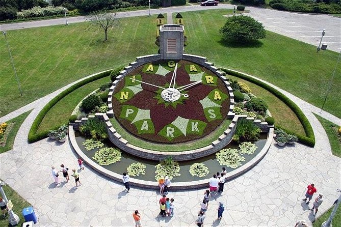Limo Tour From Toronto to Niagara (10-12 Passengers) - Cancellation and Reservation