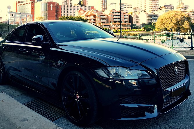 Limoroo, Airport Transfers and Luxe Door to Door Service. - Booking and Availability