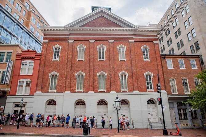 Lincoln Assassination Tour With Fords Theatre and Petersen House - What to Expect on the Tour