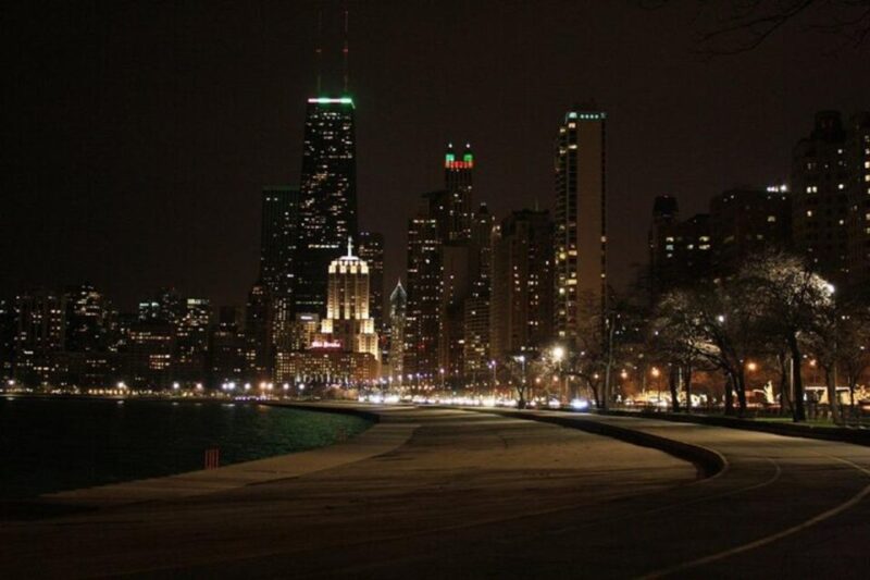 Lincoln Park Spirits: A Ghostly Walk - Key Points