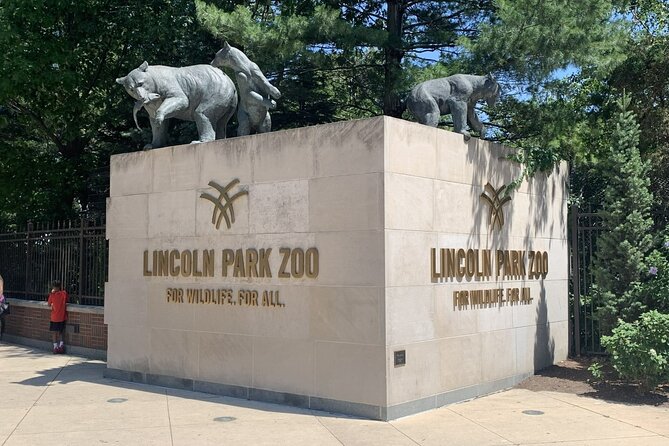 Lincoln Park Zoo Scavenger Hunt - Solving Clues and Riddles