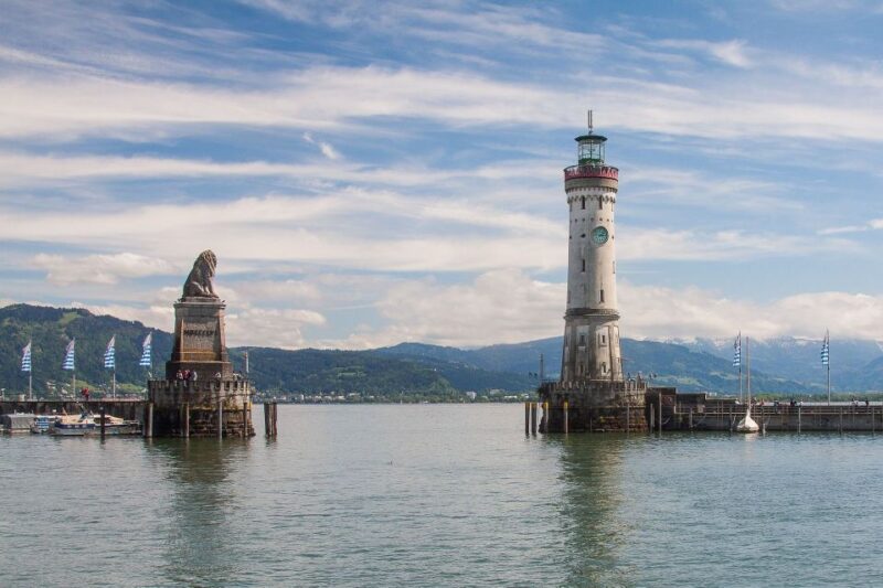 Lindau: Private Guided Walking Tour - Exploring Lindaus Old Town