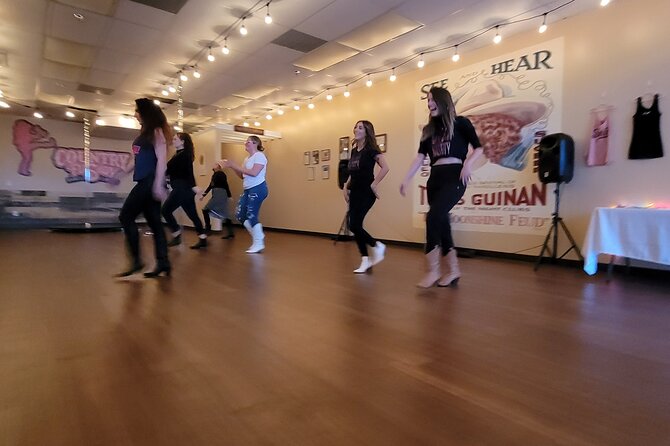 Line Dance Lesson in Nashville - Lesson Details and Duration
