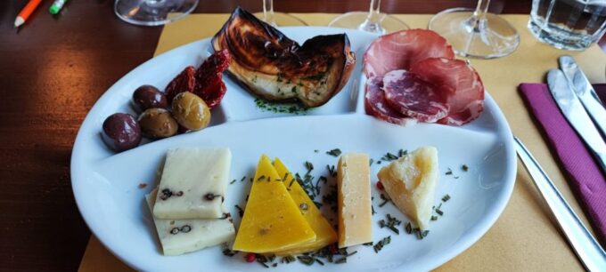 Linguaglossa: Turkish Spa and Massage With Wine Tasting - Booking Process and Logistics