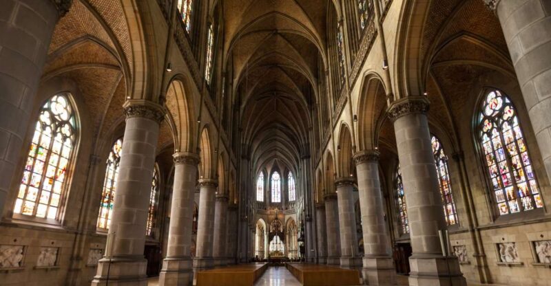 Linz: Churches & Old Town Private Guided Tour - Highlights