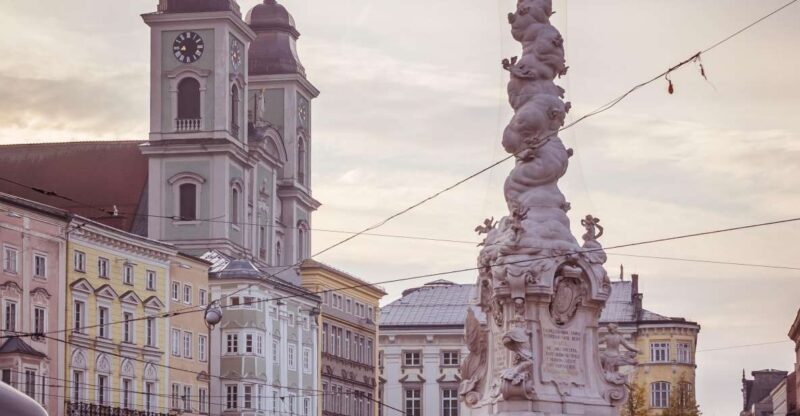 Linz Exploration: Private Walking Tour With Local Guide - Tour Inclusions